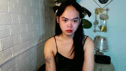 Snapshot of asian_pretty143 chatting on 05-10-26, 12:49 asian_pretty143 online show from 05-10-26, 12:49