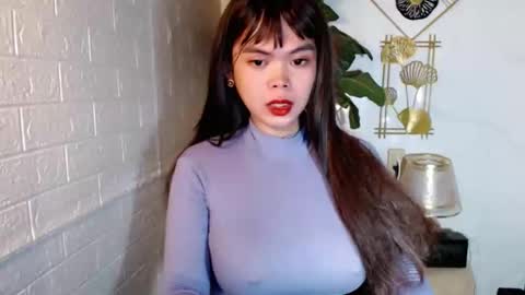 Snapshot of asian_pretty143 chatting on 06-09-26, 05:30 asian_pretty143 online show from 06-09-26, 05:30