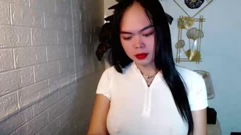 Snapshot of asian_pretty143 chatting on 06-11-26, 09:18 asian_pretty143 online show from 06-11-26, 09:18