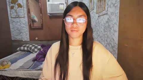 Rhean online show from 11-23-25, 01:49