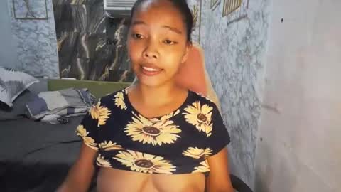 MAKE ME HAPPY HERE online show from 05-09-26, 03:56