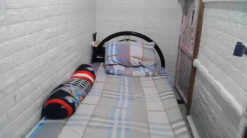 Trixie online show from 10-17-25, 06:10