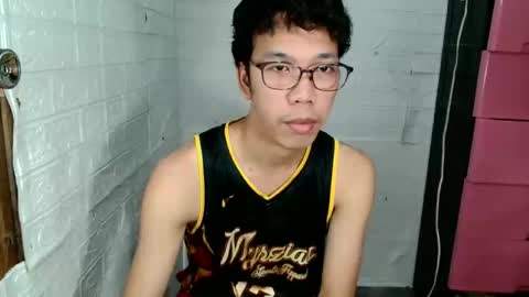 Snapshot of asianbaexx chatting on 04-04-26, 04:22 EIZE online show from 04-04-26, 04:22