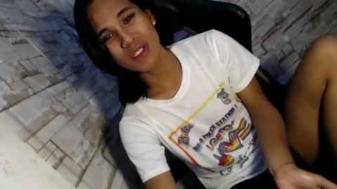 Snapshot of asianblk_barbiedoll chatting on 02-14-25, 01:18 asianblk_barbiedoll online show from 02-14-25, 01:18