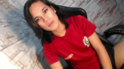 Snapshot of asianblk_barbiedoll chatting on 02-23-25, 12:48 asianblk_barbiedoll online show from 02-23-25, 12:48