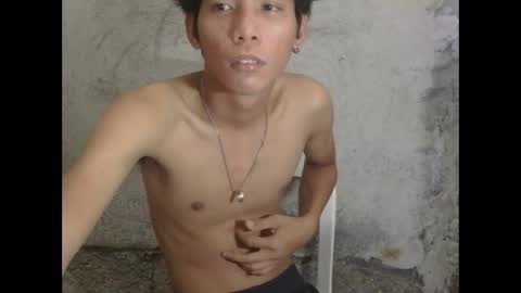 Snapshot of asiancockinsan chatting on 12-18-25, 02:06 Isan online show from 12-18-25, 02:06