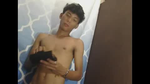 Snapshot of asiancockinsan chatting on 04-22-26, 03:24 Isan online show from 04-22-26, 03:24