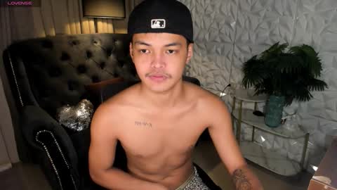 VICTORIA SCOTT online show from 11-01-25, 05:26