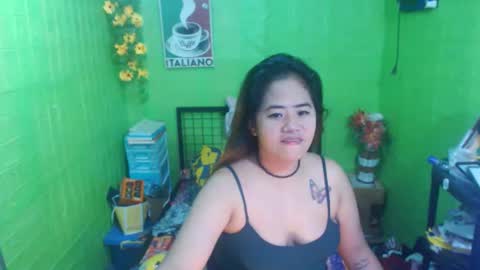 Snapshot of asiankitty23xx chatting on 10-25-25, 01:35 asiankitty23xx online show from 10-25-25, 01:35