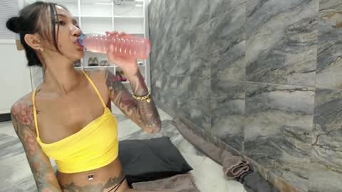 Snapshot of asianqueen93 chatting on 12-02-24, 02:08 Jeje   special     online show from 12-02-24, 02:08