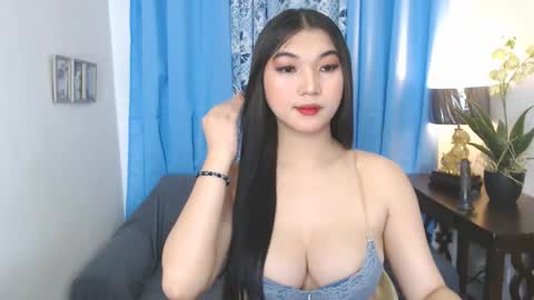 Nina online show from 03-05-25, 12:49