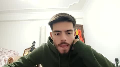 Snapshot of asihandsome06 chatting on 12-08-24, 06:28 asihandsome06 online show from 12-08-24, 06:28