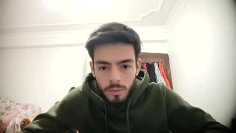 Snapshot of asihandsome06 chatting on 01-12-25, 09:19 asihandsome06 online show from 01-12-25, 09:19