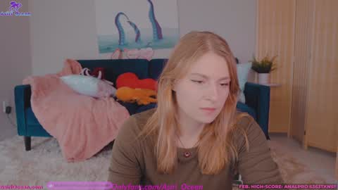 Asiri   pronounced Ah-siri Please no nicknames   3 online show from 02-11-26, 07:41