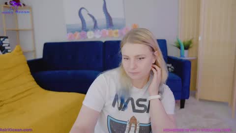 Snapshot of asiri_ocean chatting on 06-01-26, 03:58 Asiri pronounced Ah-siri Please no nicknames 3 online show from 06-01-26, 03:58