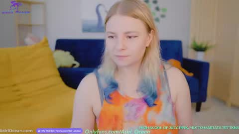 Asiri   pronounced Ah-siri Please no nicknames   3 online show from 07-15-26, 07:52