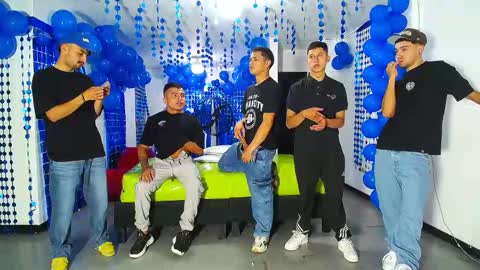 Snapshot of asmodeus7100 chatting on 12-18-24, 12:10 THOMAS AND DAMIAND online show from 12-18-24, 12:10