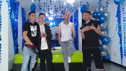 Snapshot of asmodeus7100 chatting on 01-12-25, 12:28 THOMAS AND DAMIAND online show from 01-12-25, 12:28