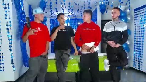 Snapshot of asmodeus7100 chatting on 01-26-25, 12:16 THOMAS AND DAMIAND online show from 01-26-25, 12:16