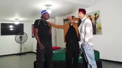 Snapshot of asmodeus7100 chatting on 09-13-25, 05:57 THOMAS AND DAMIAND online show from 09-13-25, 05:57