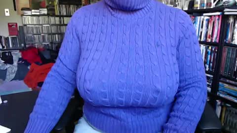 Aspen Vale online show from 09-14-25, 01:32