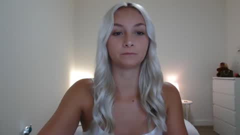 Snapshot of aspenaries chatting on 10-30-25, 09:15 Aspen Aries online show from 10-30-25, 09:15