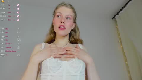Snapshot of ass_latte chatting on 01-24-25, 02:39 Sasha online show from 01-24-25, 02:39
