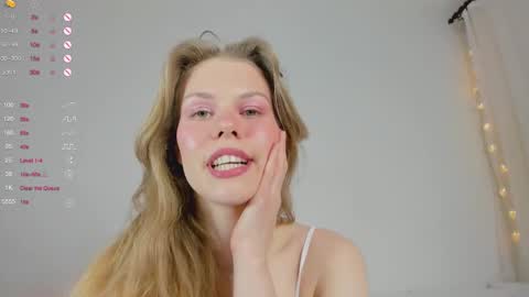 Snapshot of ass_latte chatting on 02-16-25, 10:32 Sasha online show from 02-16-25, 10:32