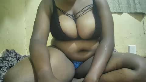 Snapshot of assbaby5 chatting on 10-27-25, 01:20 assbaby5 online show from 10-27-25, 01:20