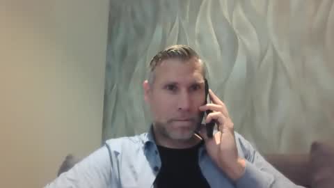 Snapshot of assmani28 chatting on 04-14-26, 02:01 Assmani28 online show from 04-14-26, 02:01