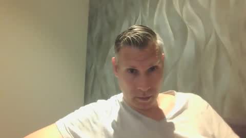 Snapshot of assmani28 chatting on 04-30-26, 08:31 Assmani28 online show from 04-30-26, 08:31
