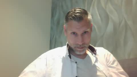 Snapshot of assmani28 chatting on 05-21-26, 01:40 Assmani28 online show from 05-21-26, 01:40