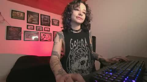 Sof online show from 11-21-25, 01:32