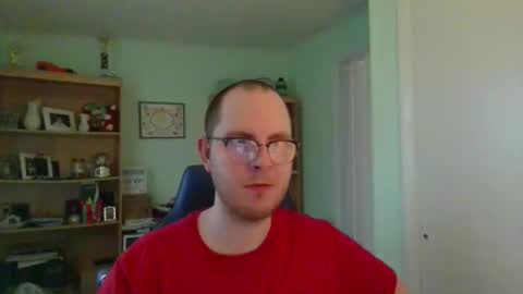 Snapshot of astg94 chatting on 10-20-25, 09:15 Andrew or Smiley Read the message in bold above the bio design for info on the situation. online show from 10-20-25, 09:15