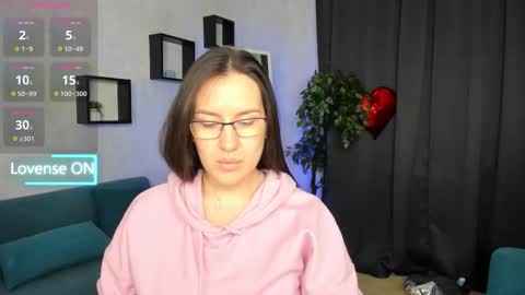 Snapshot of asti_bubbles chatting on 03-16-26, 01:33 Asti online show from 03-16-26, 01:33