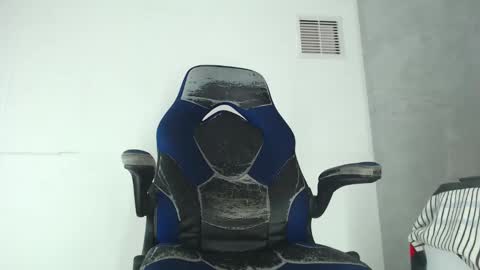 Aston  online show from 10-20-25, 04:02