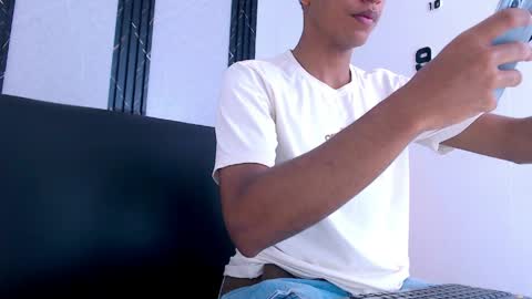 Snapshot of aston_vera chatting on 05-18-26, 04:07 Aston online show from 05-18-26, 04:07
