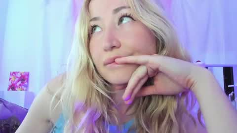 astramonroe online show from 06-10-26, 10:03