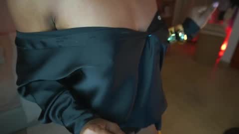 Astrea online show from 09-12-25, 12:11