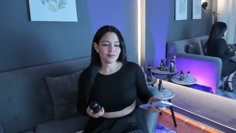 Astrid  online show from 01-14-26, 03:12