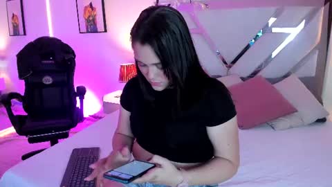 Astrid  online show from 07-12-26, 01:40