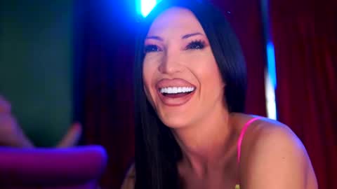 Snapshot of astridvex chatting on 03-13-26, 08:37 Astrid online show from 03-13-26, 08:37