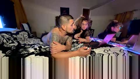 Snapshot of astro_n_tatiana chatting on 11-08-25, 04:12 astro_n_tatiana online show from 11-08-25, 04:12