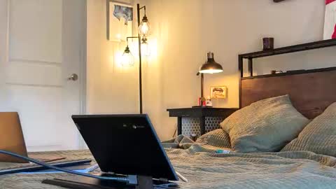 Snapshot of astro_n_tatiana chatting on 03-24-26, 09:31 astro_n_tatiana online show from 03-24-26, 09:31