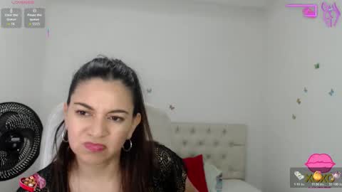 Snapshot of astrolover_ chatting on 10-20-25, 02:12 camila  online show from 10-20-25, 02:12