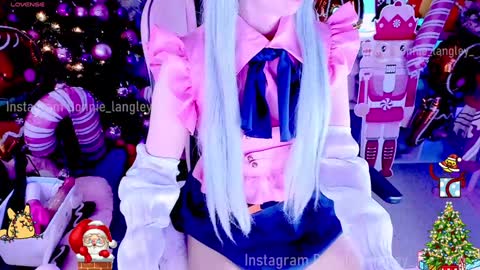 Snapshot of asuka_langleysoryu chatting on 12-10-24, 09:33 Bonnie online show from 12-10-24, 09:33