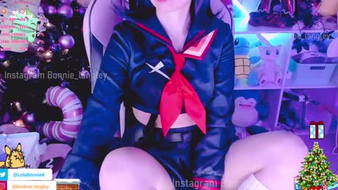 Snapshot of asuka_langleysoryu chatting on 01-04-25, 11:33 Bonnie online show from 01-04-25, 11:33