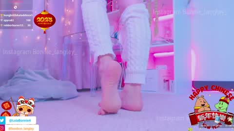 Snapshot of asuka_langleysoryu chatting on 01-30-25, 12:07 Bonnie online show from 01-30-25, 12:07