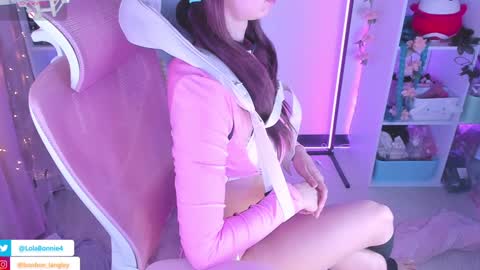 Snapshot of asuka_langleysoryu chatting on 02-07-25, 01:58 Bonnie online show from 02-07-25, 01:58
