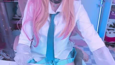 Snapshot of asuka_langleysoryu chatting on 09-19-25, 07:25 Bonnie online show from 09-19-25, 07:25
